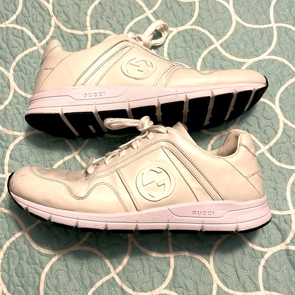 I’m selling miro soft bianco Gucci sneakers 100% Authentic. Size 7.5 - Picture 1 of 15